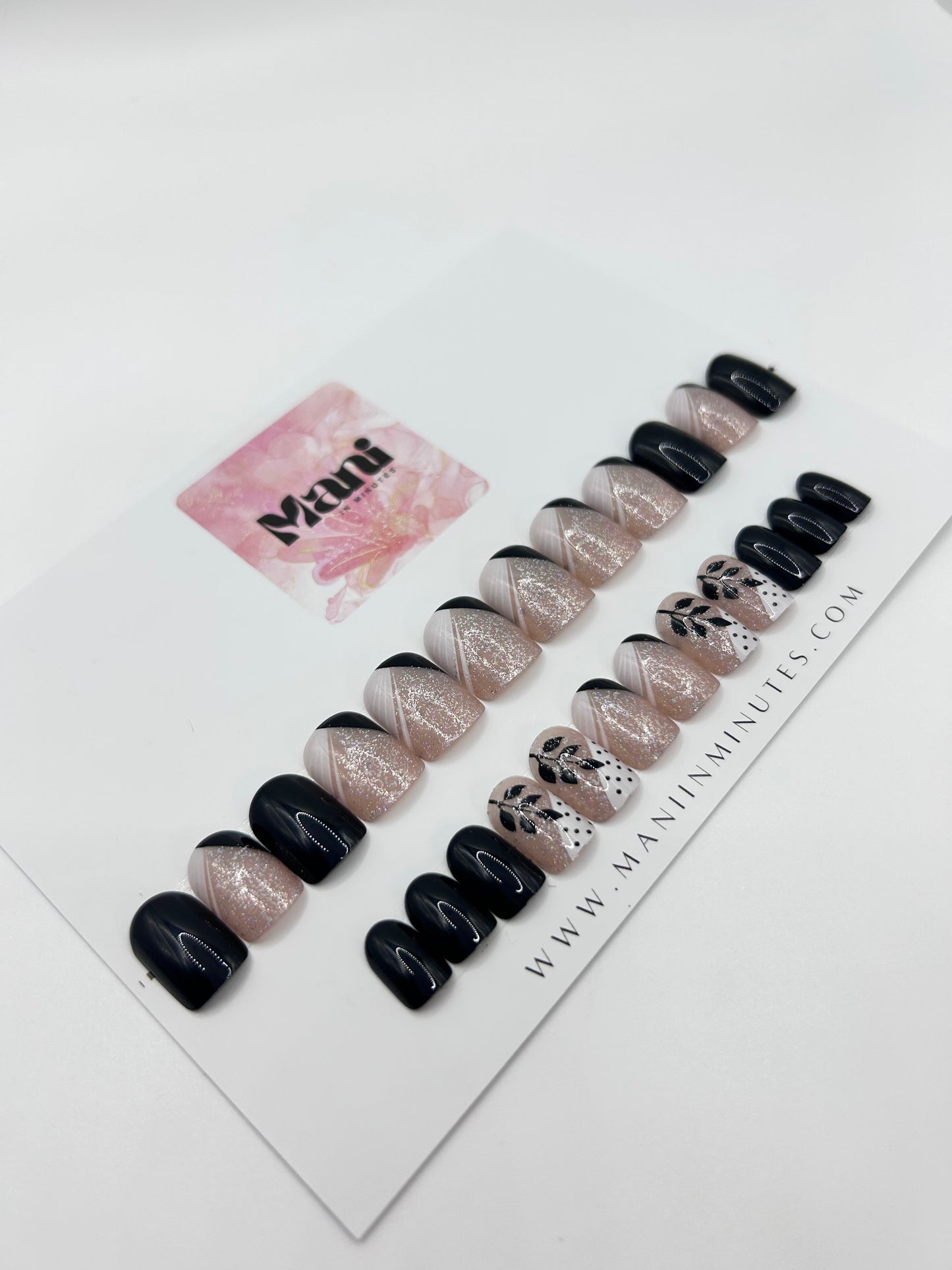Ebony Sparkle Mani in Minutes Press on Nails