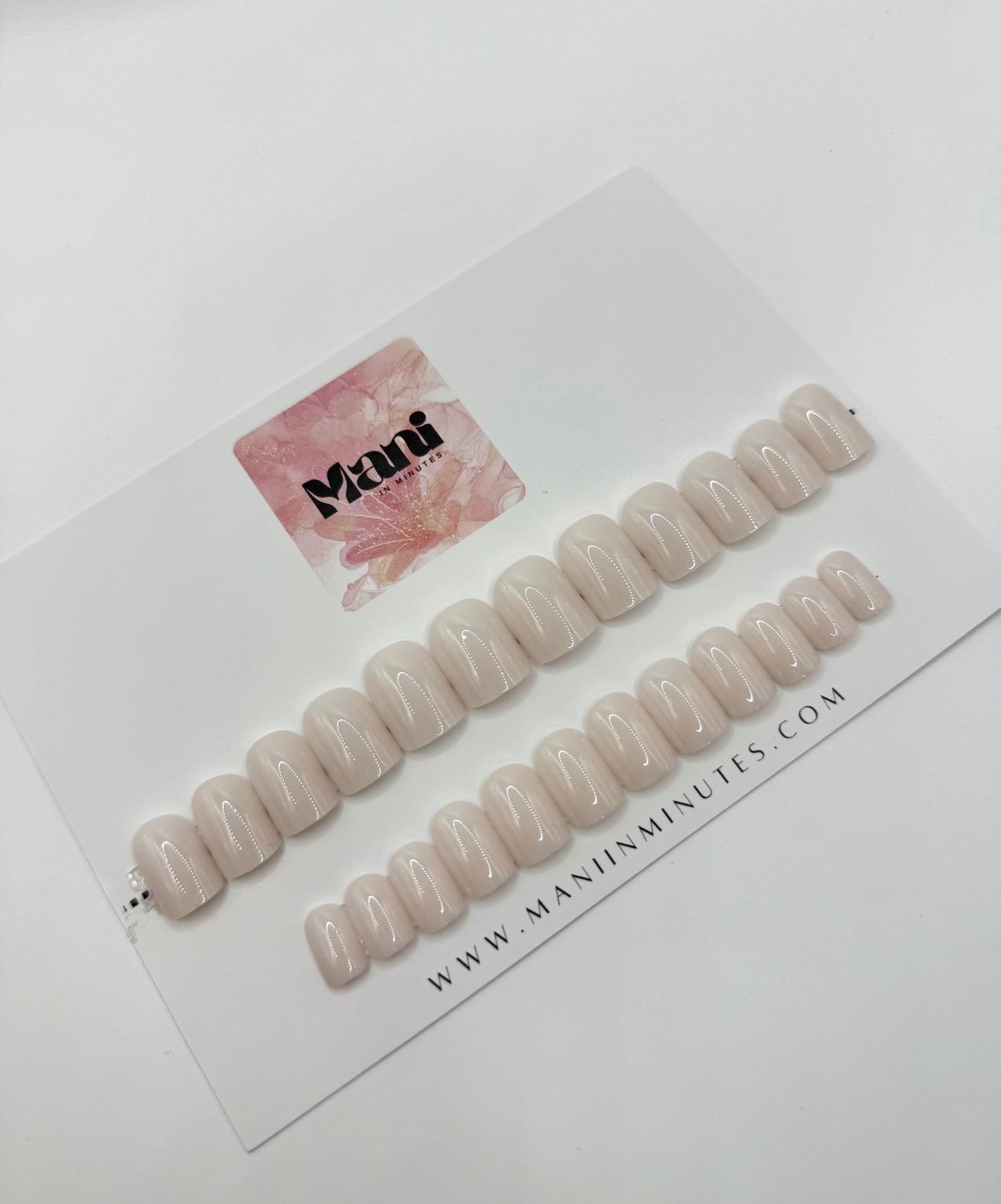 Milky Chic Mani in Minutes Press on Nails