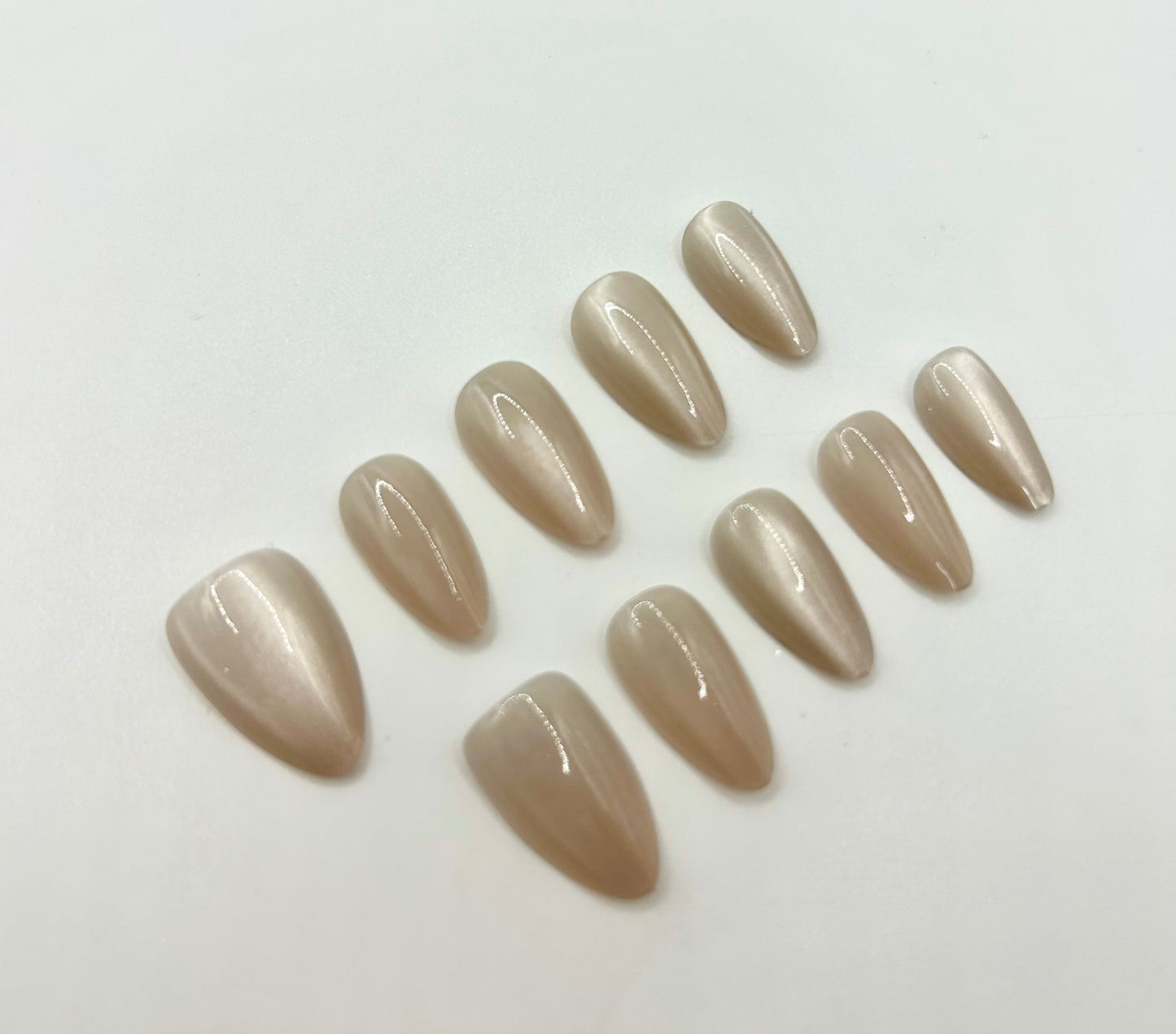 Vanilla Frost Mani in Minutes Press on Nails