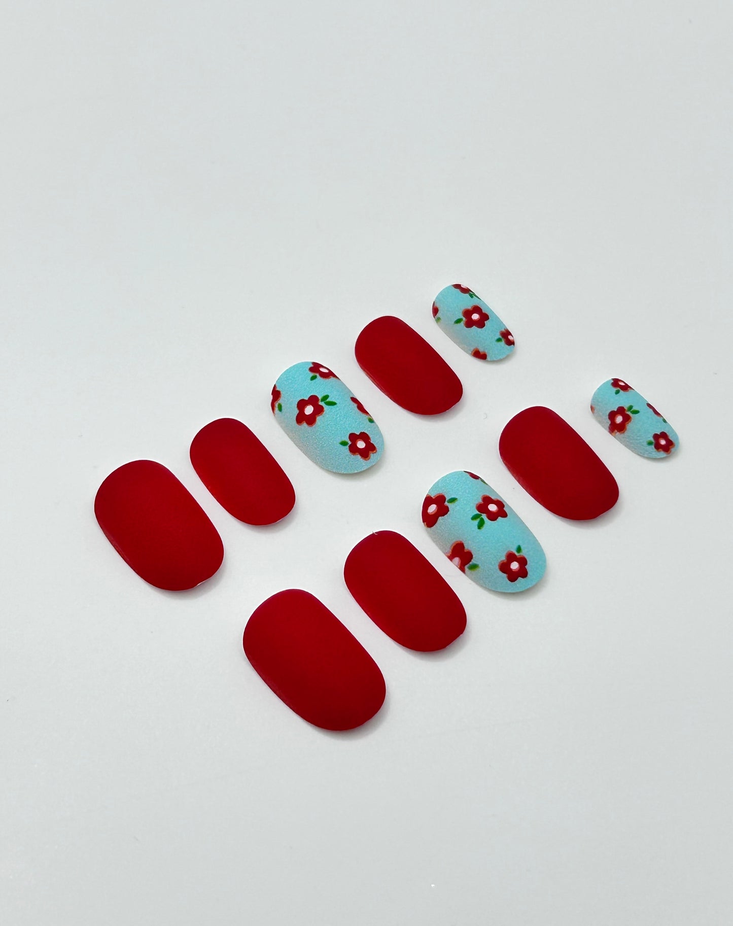 Retro Floral Mani in Minutes Press on Nails