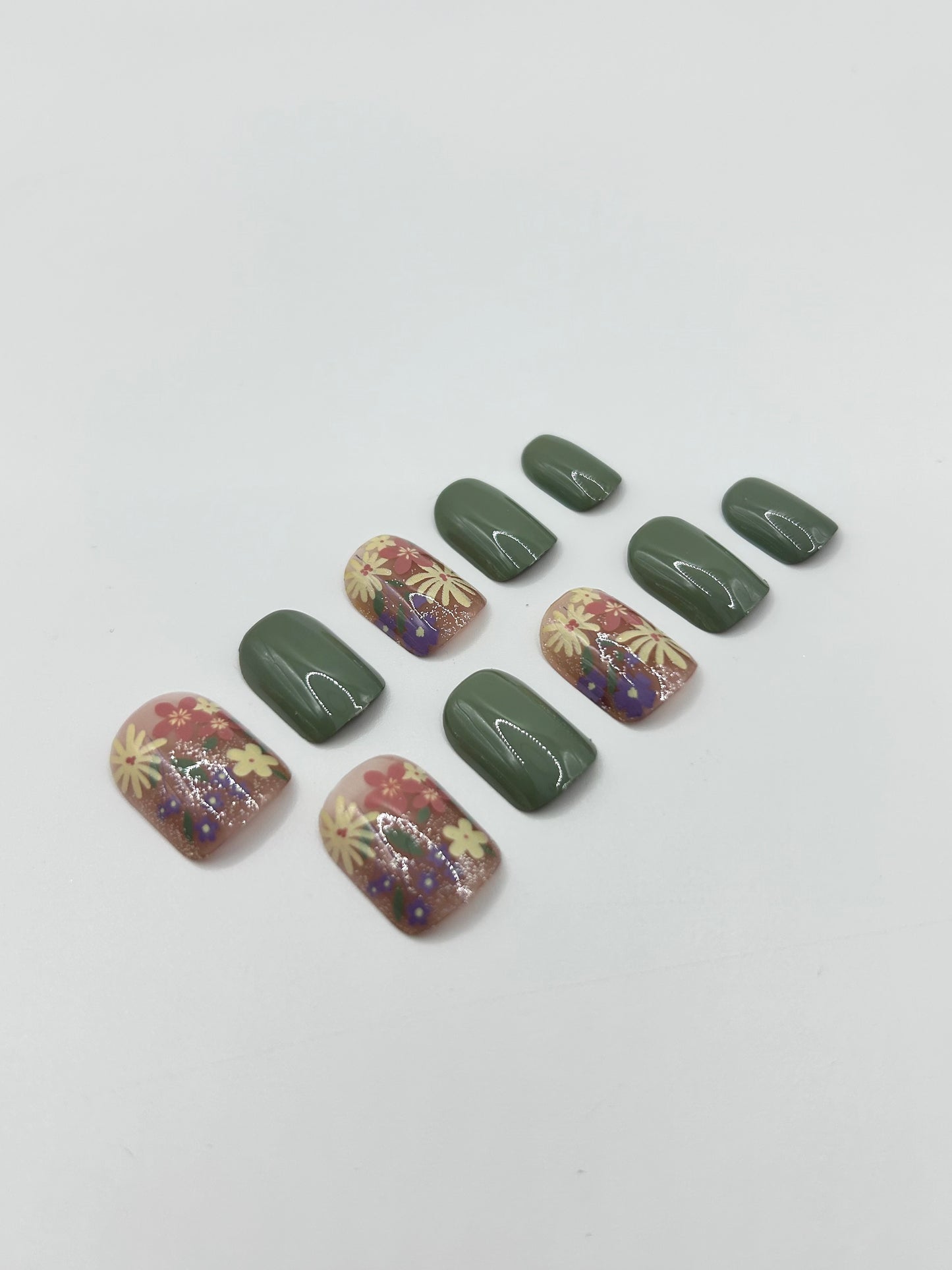 Wild Flower Meadow Mani in Minutes Press on Nails