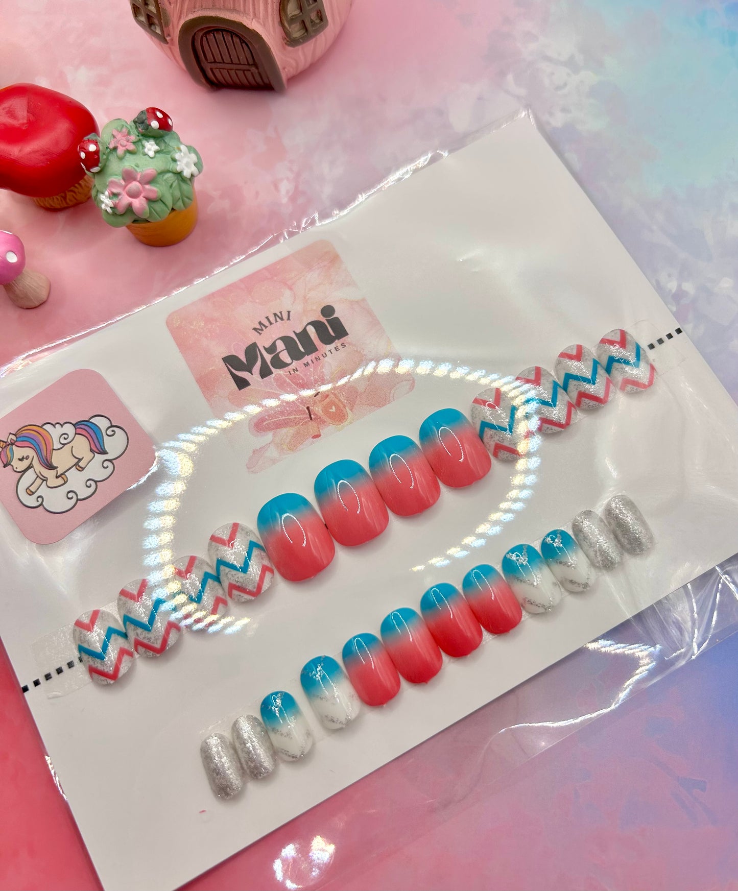 Mini Ombre Sparkle Mani in Minutes Mini Press on Nails