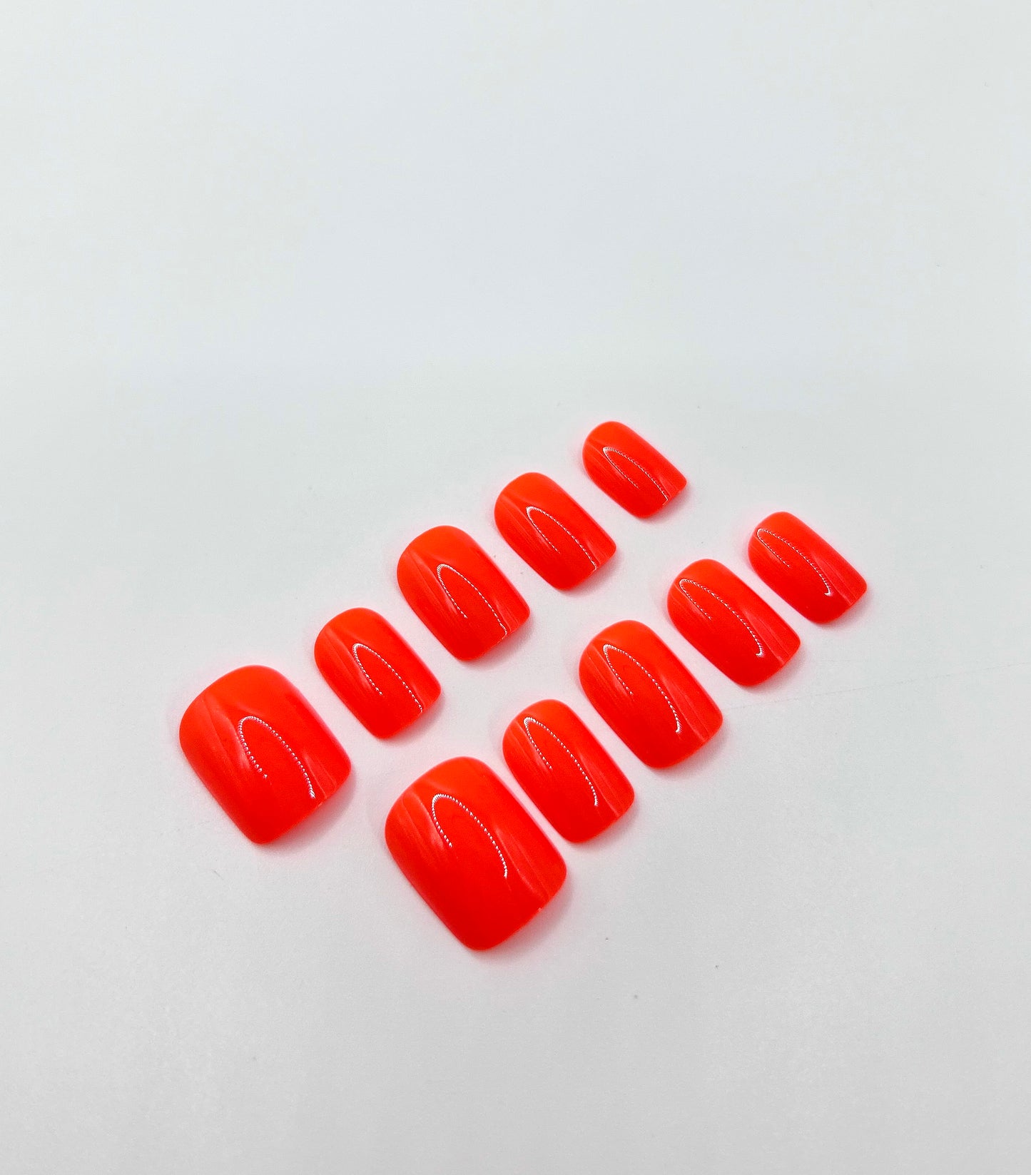 Tangerine Glow Mani in Minutes Press on Nails