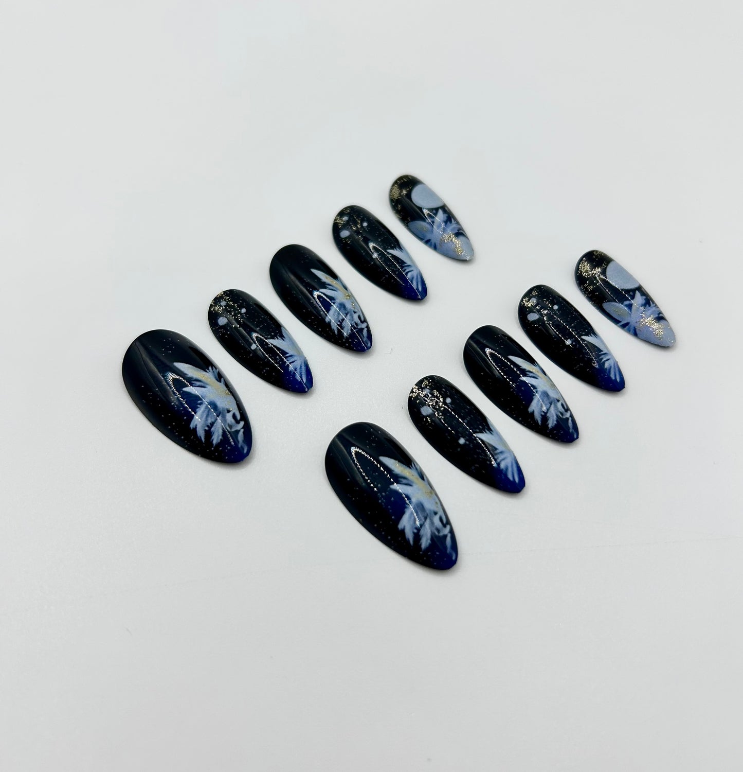 Blue Moon Mani in Minutes Press on Nails