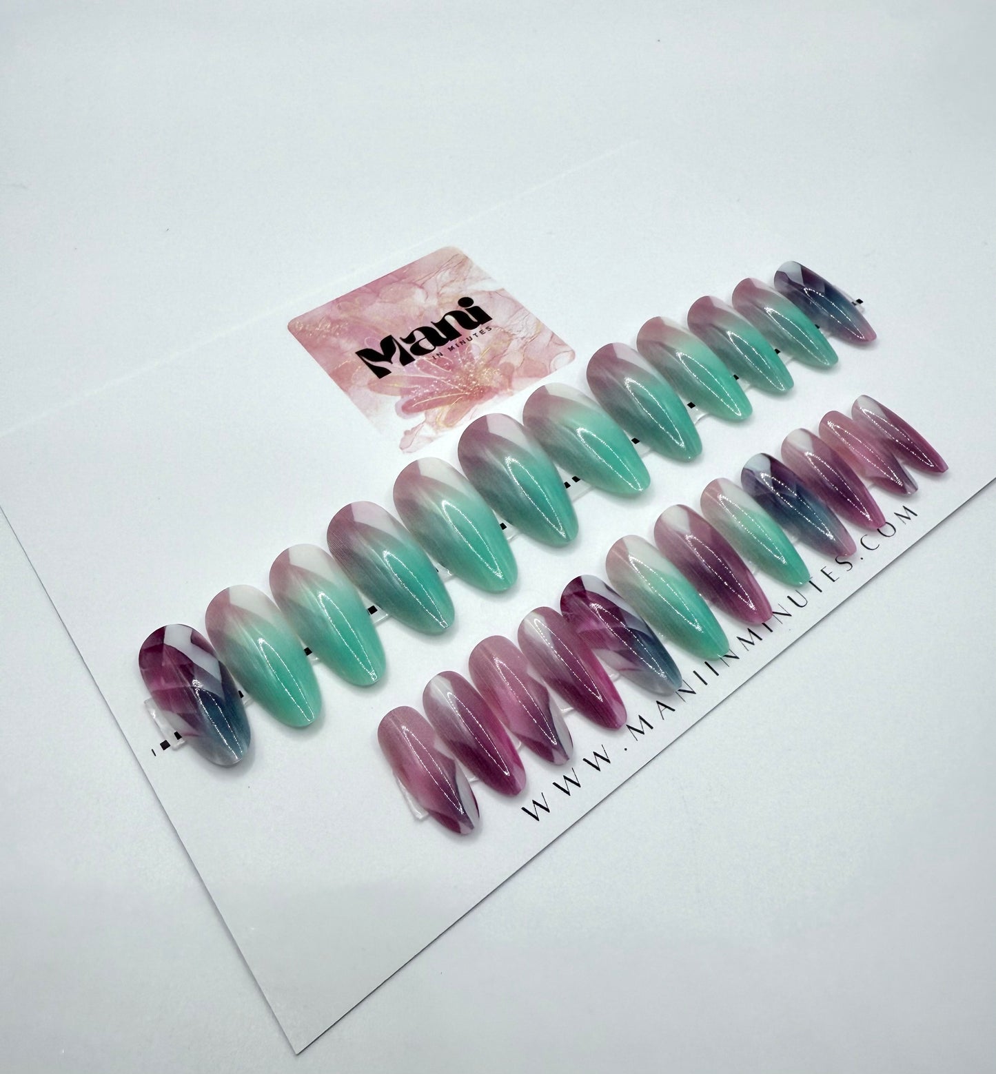 Pastel Tide Mani in Minutes Press on Nails