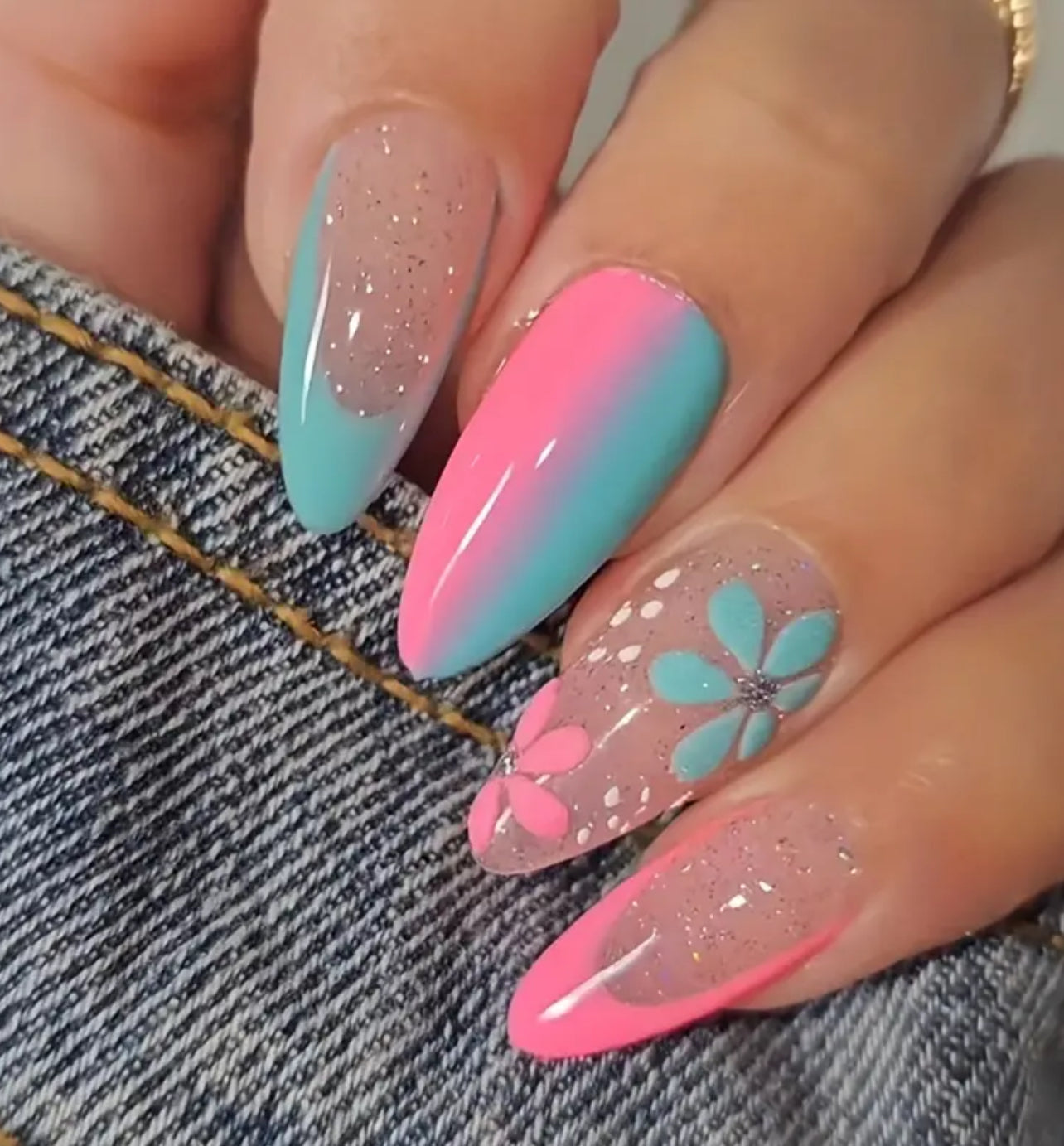 Vivid Bloom Mani in Minutes Press on Nails