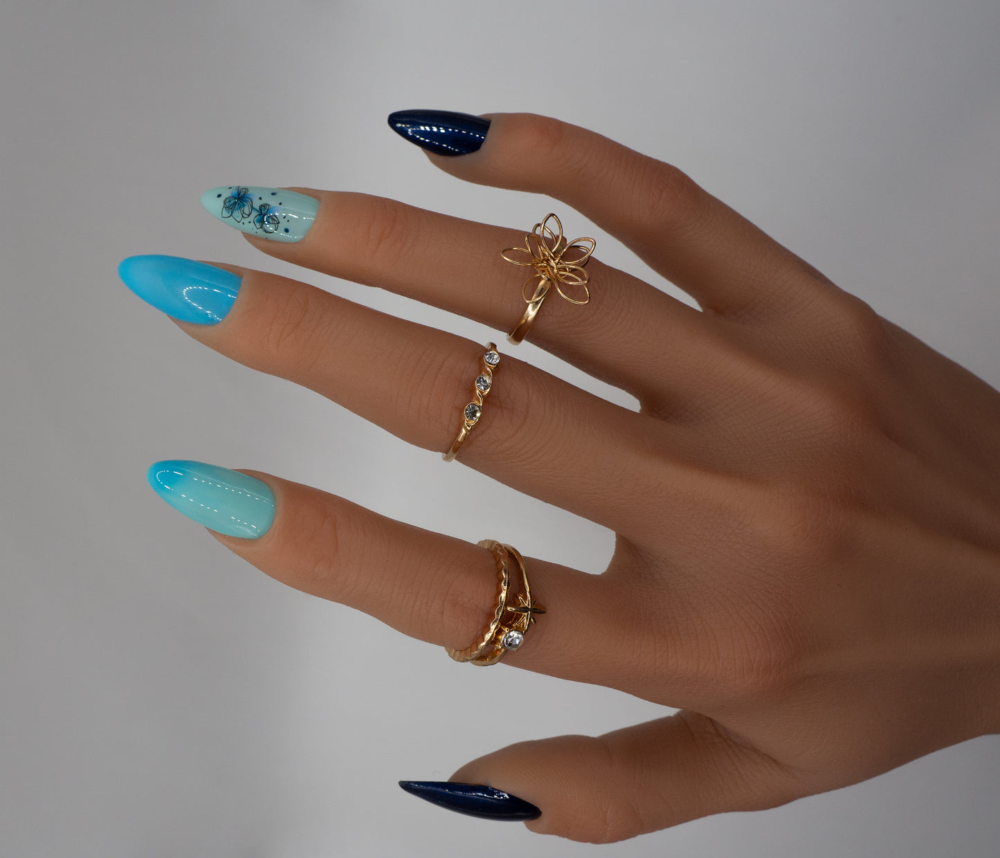Aqua Bloom Handcrafted Mani in Minutes Press on Nails