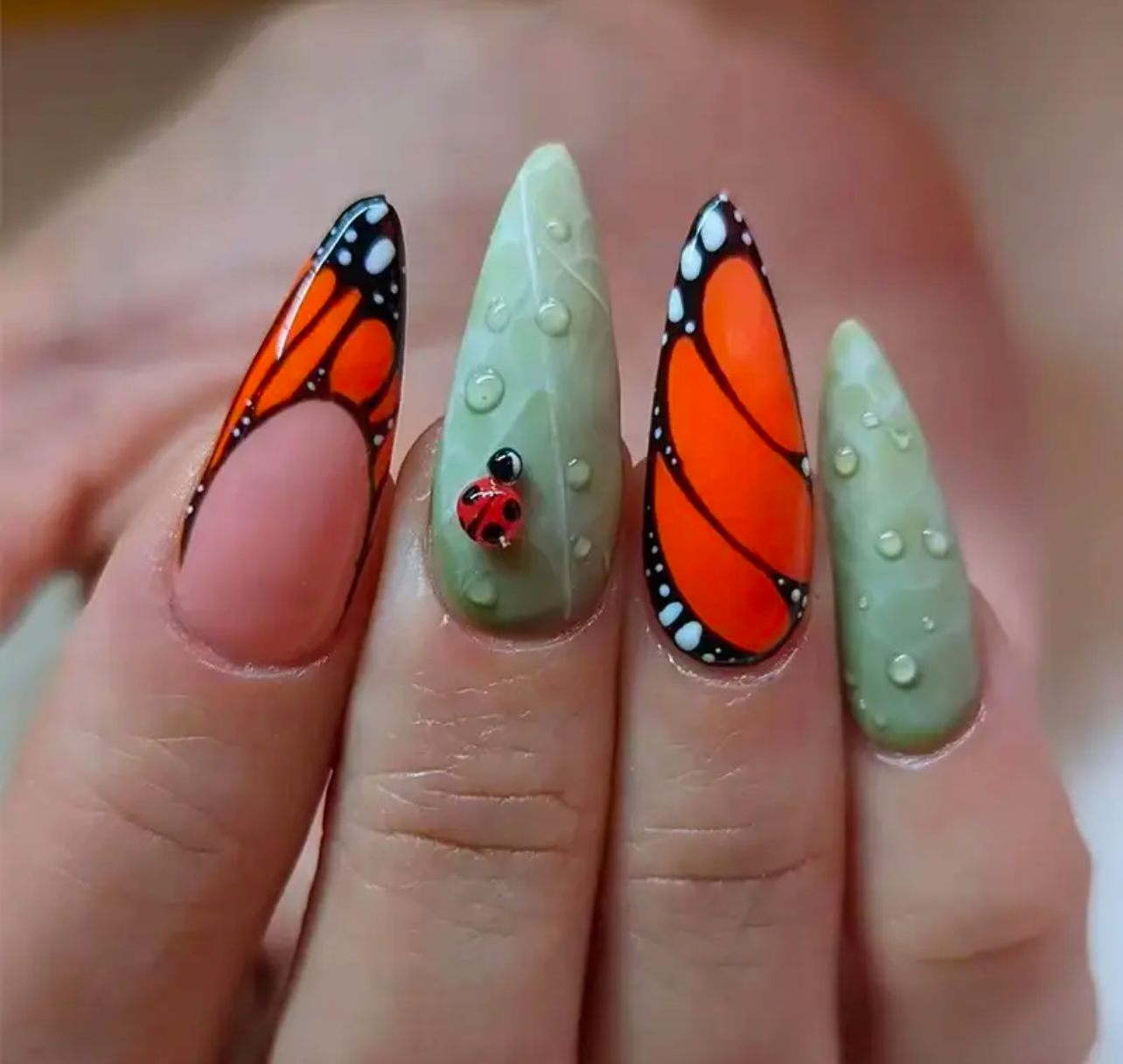 Flutterbug Mani in Minutes Press on Nails