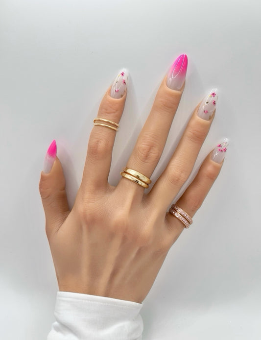 Soft Bloom Mani in Minutes Press on Nails