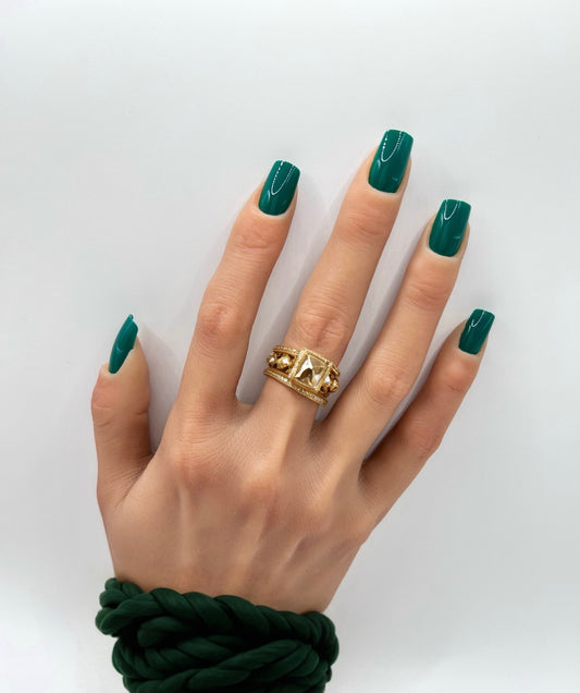 Deep Lagoon Mani in Minutes Press on Nails