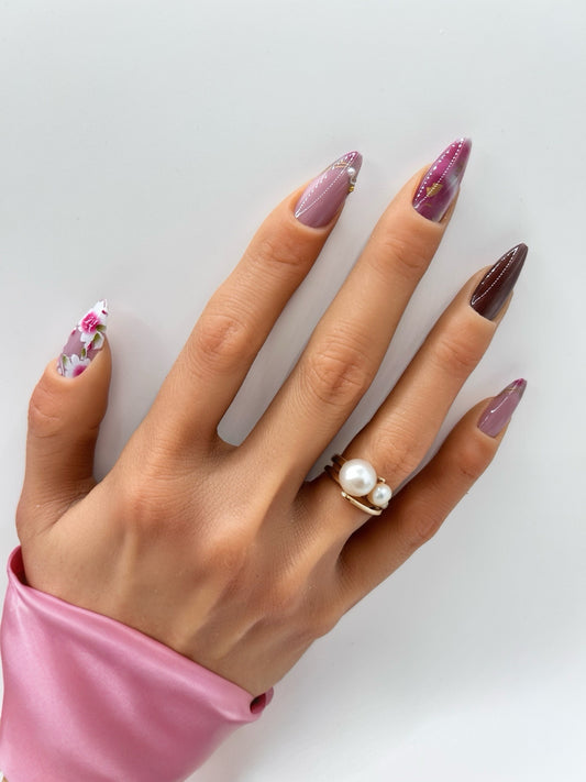 Valentine Blush Mani in Minutes Press on Nails