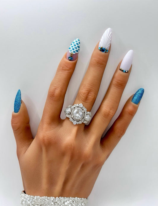 Mermaid's Treasure Mani in Minutes Press on Nails