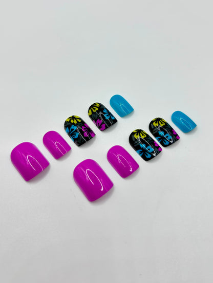 Electric Tropics Mani in Minutes Press on Nails