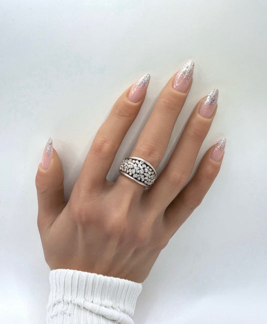 Classic Silver Sparkle (Almond) Mani in Minutes Press on Nails