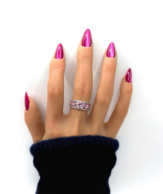Berry Bold Mani in Minutes Press on Nails