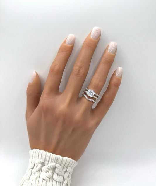 Milky Chic Mani in Minutes Press on Nails