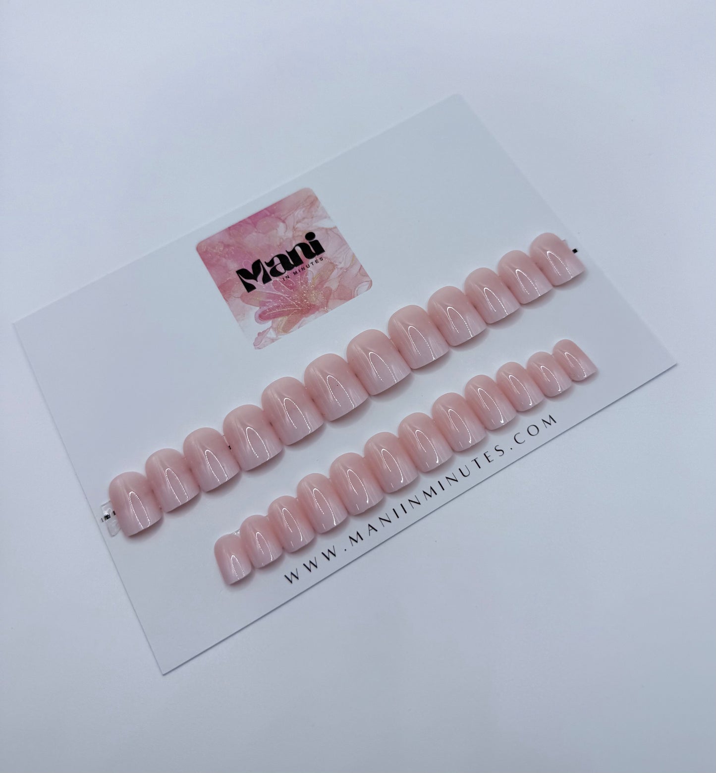 Subtle Ombre press-on nails close-up – reusable ombre nail set by Mani in Minutes
