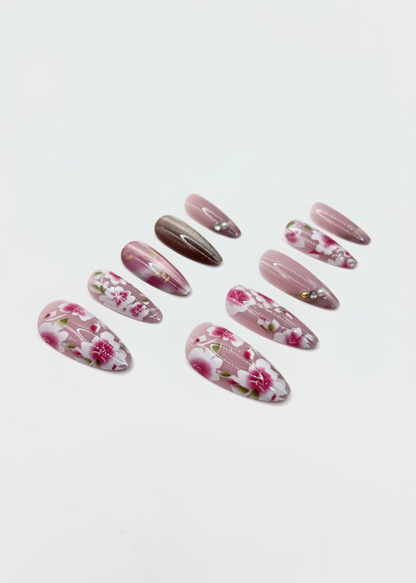 Valentine Blush Mani in Minutes Press on Nails