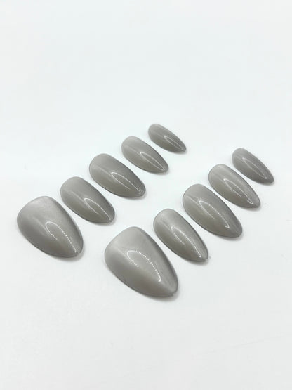 Sleek and Slate Mani in Minutes Press on Nails