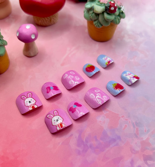 Mini Hoppy Hearts Mani in Minutes Mini Press on Nails