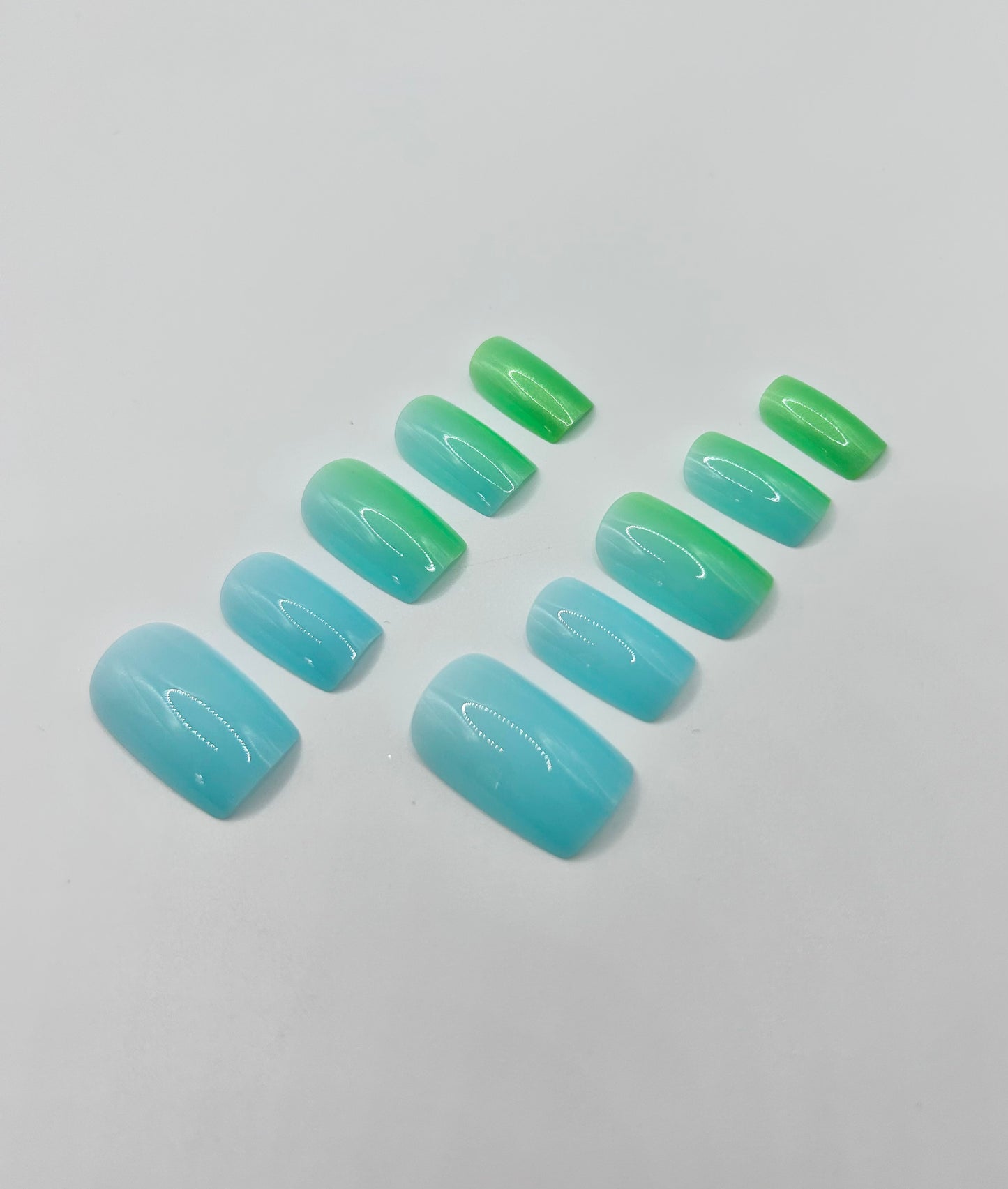 Celestial Mint Mani in Minutes Press on Nails