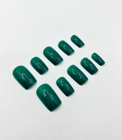 Deep Lagoon Mani in Minutes Press on Nails
