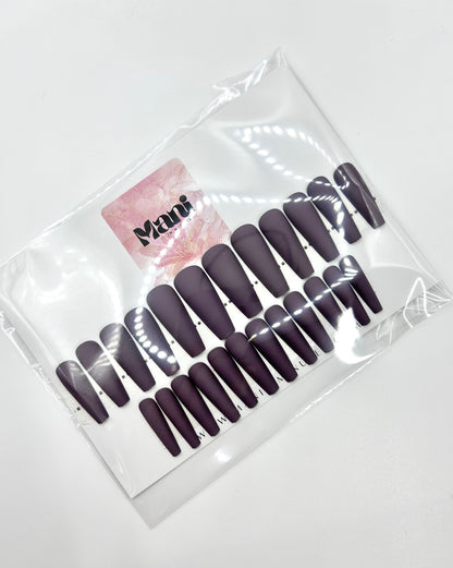 Lilac Veil Matte Mani in Minutes Press on Nails