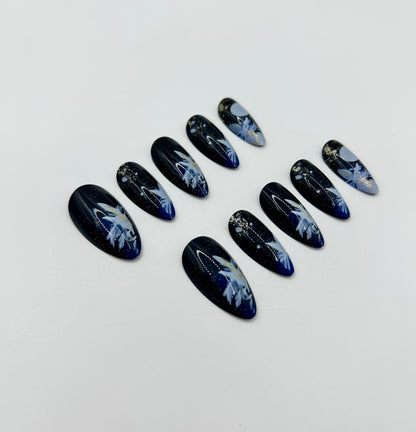 Blue Moon Mani in Minutes Press on Nails