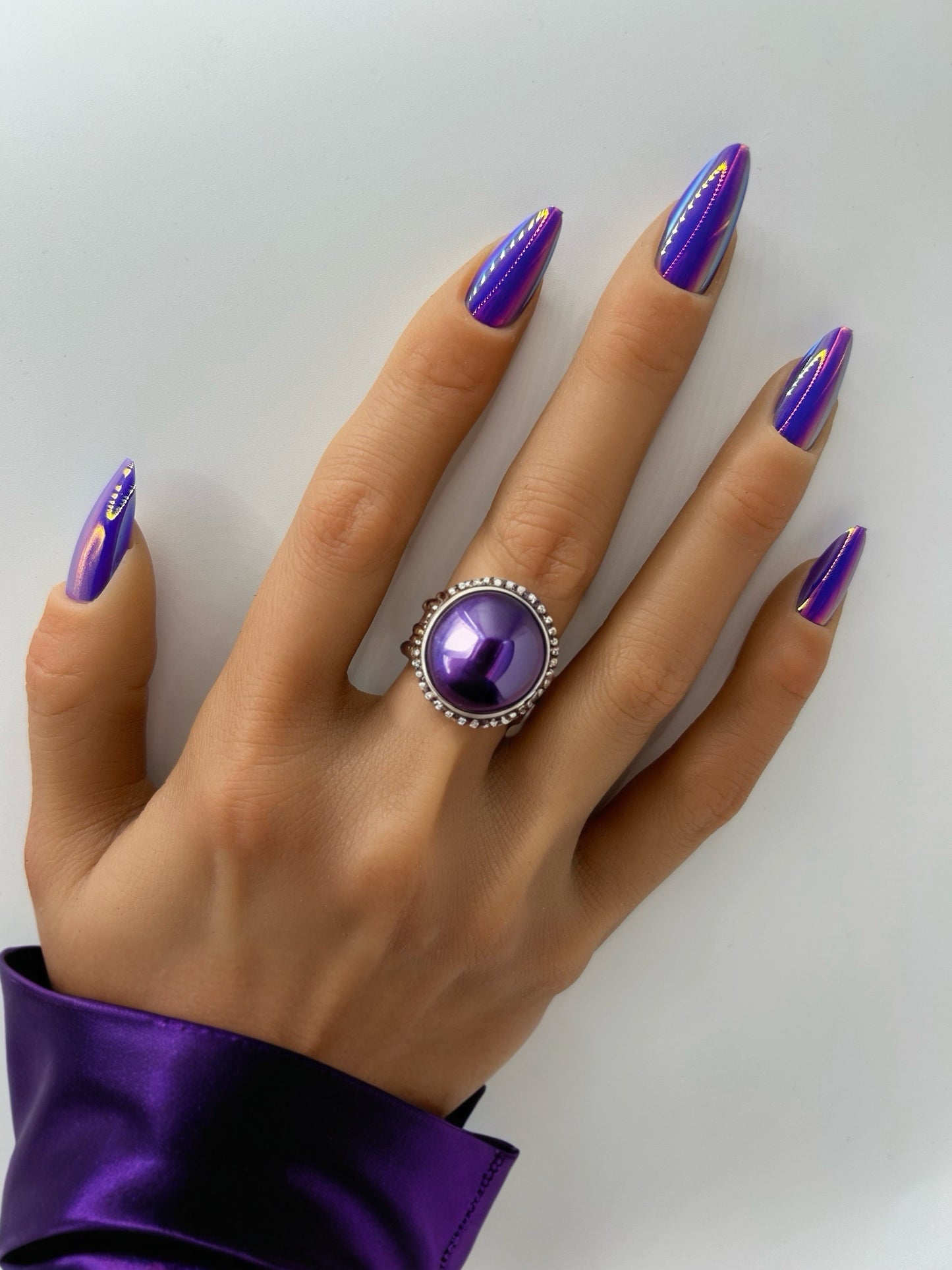 Violet Velocity Mani in Minutes Press on Nails
