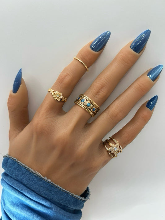 Cosmic Blue Mani in Minutes Press on Nails