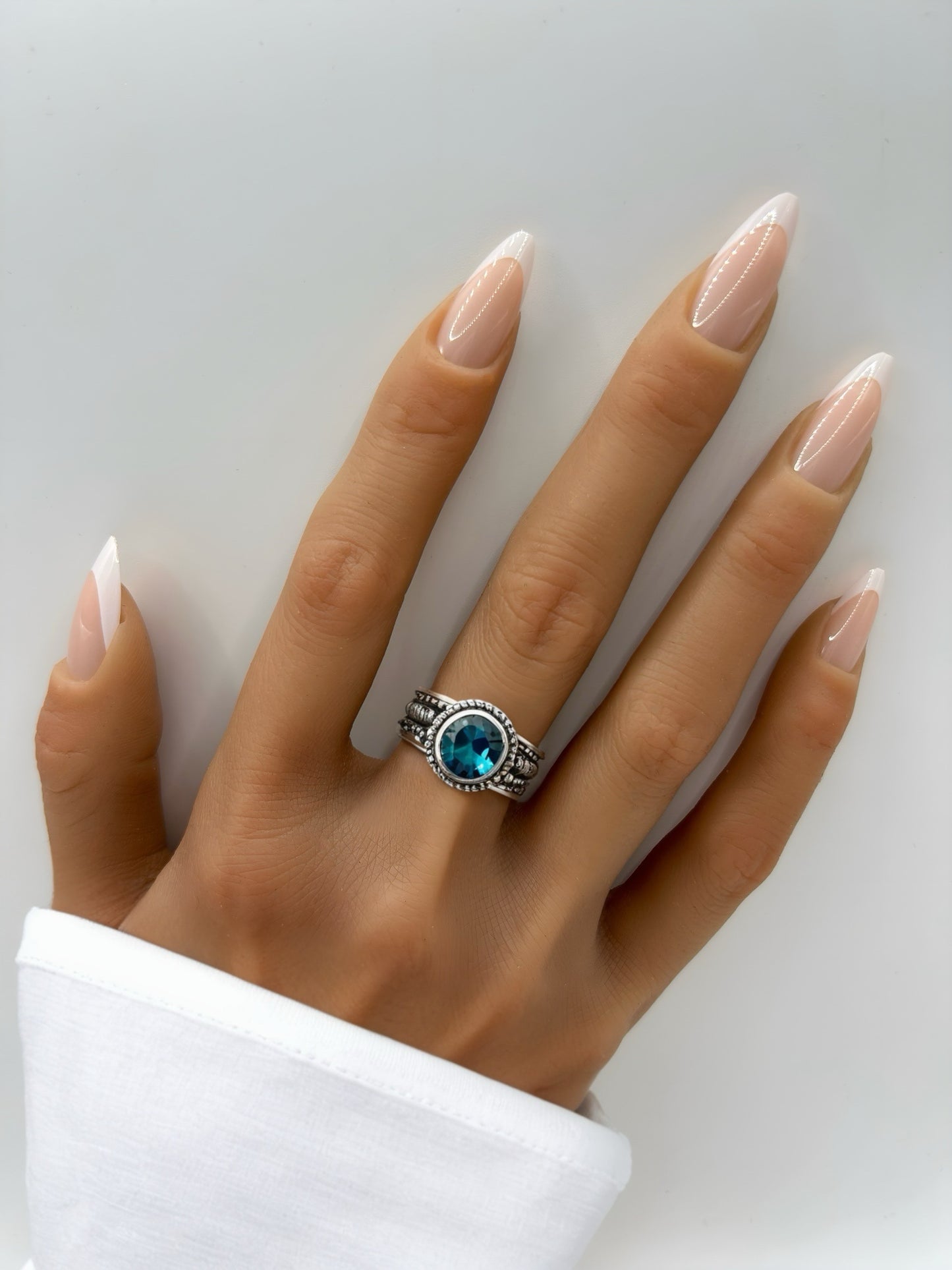 Classic Glam Mani in Minutes Press on Nails