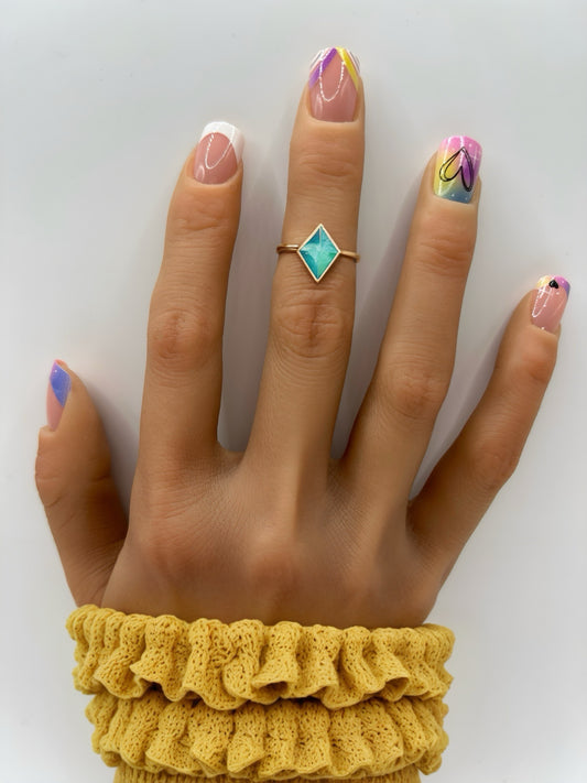 Candy Heart Ombre Mani in Minutes Press on Nails